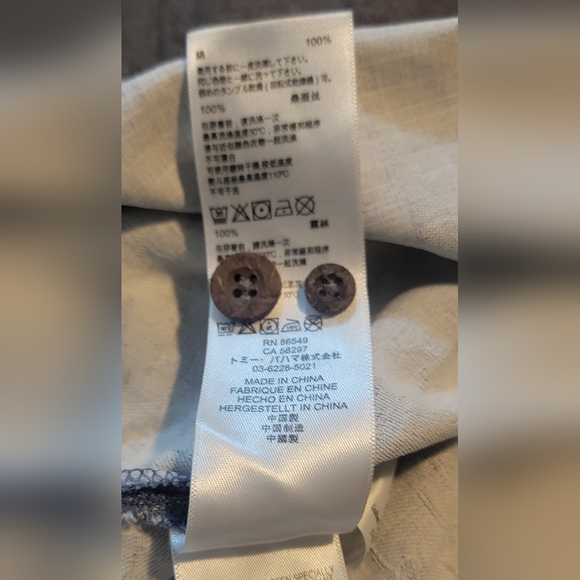 ​Tommy Bahama Disney Parks Mickey Mouse 100% Silk Hawaiian XXL Vacation Resort - Picture 9 of 12